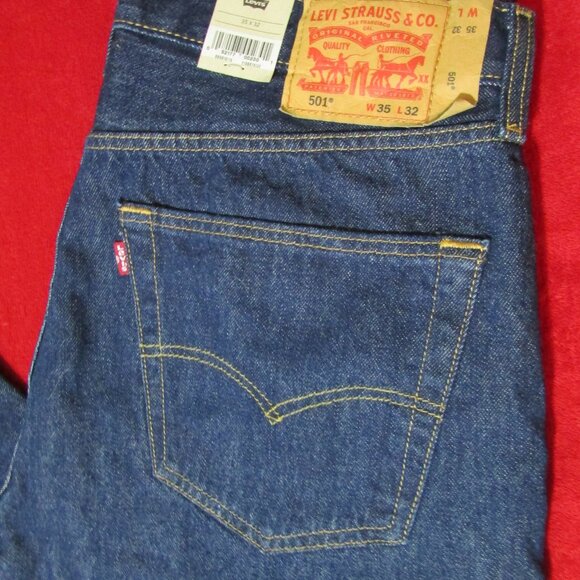 Levi's Original 501 Jeans 35 x 32 Button Fly 100% Cotton - Picture 2 of 10